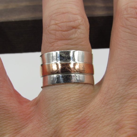 Size 7.5 Sterling Silver Petite Wide Cut Band Ring - Picture 2 of 7